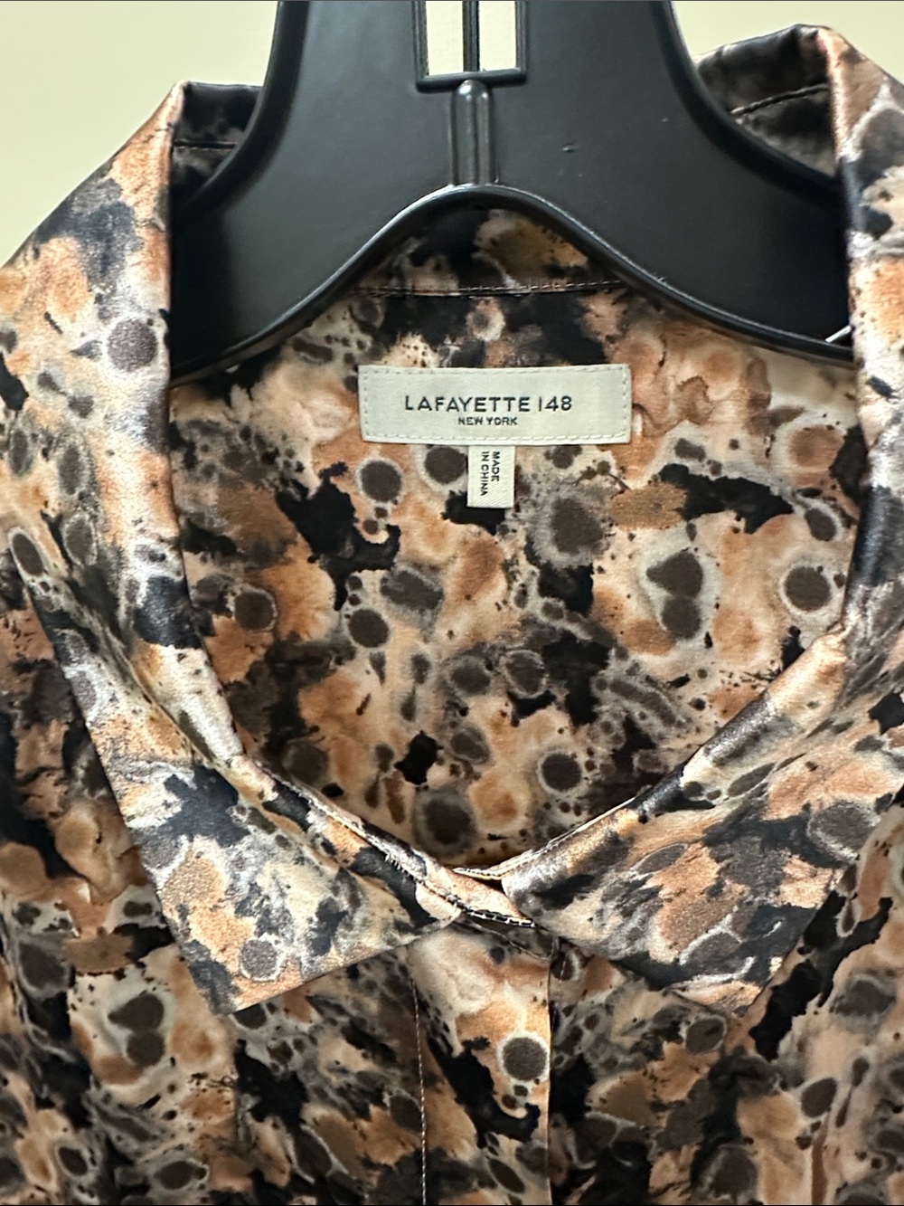 Lafayette 148 New York Black, Beige & Cream Abstract-Print Silk Button-Down - Picture 2 of 3